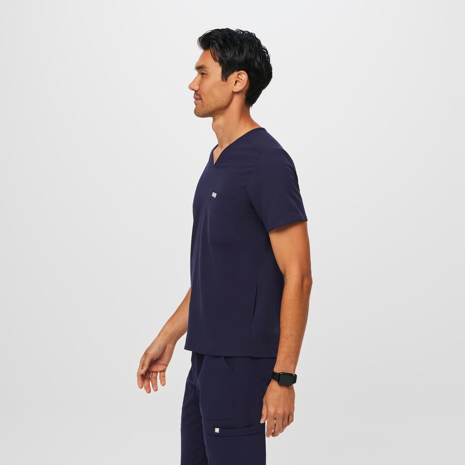 Chisec Three-Pocket Scrub Top™